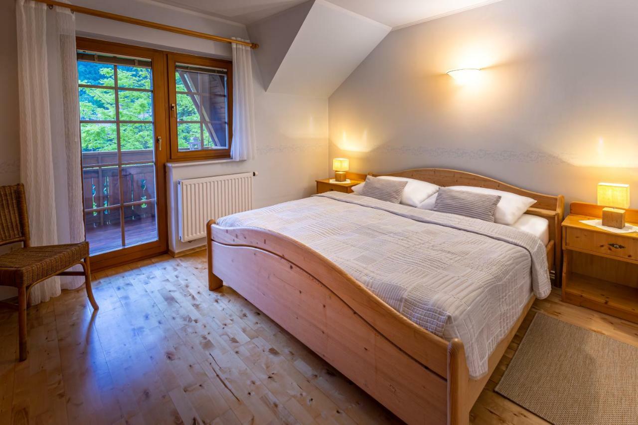 Apartmaji Volf Zgornje Gorje Eksteriør billede
